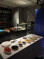 KY Continental Apartments