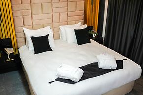 KY Continental Apartments