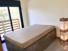 Casa Privativa com Piscina na Ferrugem