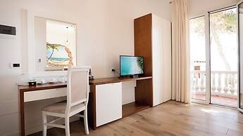 Cosmo Beach Hotel