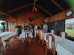 Hotel y Mirador Bosque Alegre