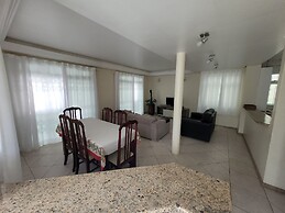 Casa Master com Piscina Gov Celso Ramos