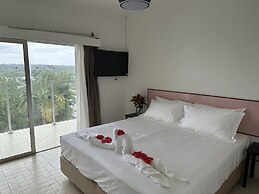 Coconut Palms Resort & Diamond Casino