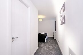 Orange Apartments - Belgrave Mansions