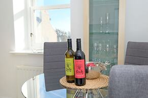 Orange Apartments - Belgrave Mansions