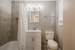 Newly renovated 4BR CozySuites
