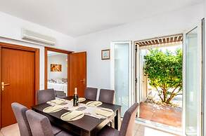 Villa Afrodite Classico