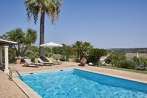 Casa do Carmo in Moncarapacho