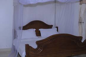 Rainbow guest house bundibugyo