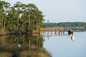 22811 Ann Miller - Saltwater Solace 4 Bedroom Home by RedAwning