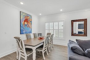 22811 Ann Miller - Saltwater Solace 4 Bedroom Home by RedAwning