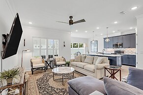 22811 Ann Miller - Saltwater Solace 4 Bedroom Home by RedAwning