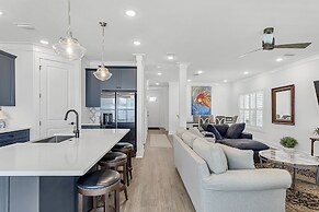 22811 Ann Miller - Saltwater Solace 4 Bedroom Home by RedAwning