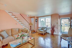 Quaint Lansdowne Getaway Near Downtown Philly!