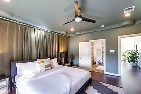 5 Mi to Dtwn Austin: Vibrant Home w/ Patio