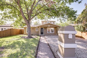 5 Mi to Dtwn Austin: Vibrant Home w/ Patio