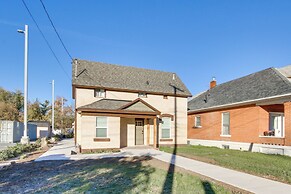 Stylish Logan Retreat w/ Smart TV + Central A/c!