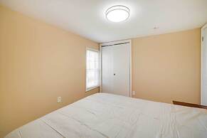 Cozy Atlantic City Getaway ~ 3 Blocks to Ocean!