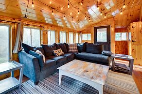 Cozy Bethlehem Family Cabin Near Skiing & Hiking!