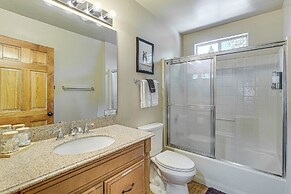 Big Bear Lake Cabin w/ Deck, Grill & Fireplace!