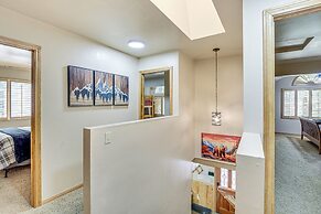 Big Bear Lake Cabin w/ Deck, Grill & Fireplace!