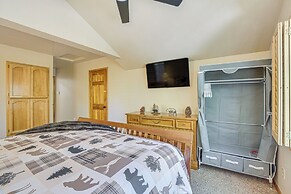 Big Bear Lake Cabin w/ Deck, Grill & Fireplace!