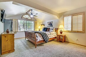 Big Bear Lake Cabin w/ Deck, Grill & Fireplace!