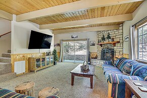 Big Bear Lake Cabin w/ Deck, Grill & Fireplace!