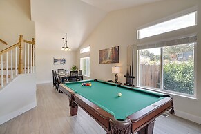 4 Mi to Downtown Reno: Spacious Family Retreat!