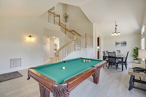 4 Mi to Downtown Reno: Spacious Family Retreat!