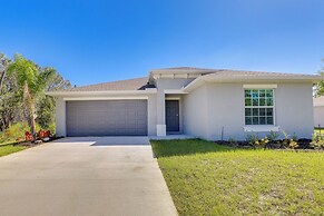 Bright Port Charlotte Home - 2 Mi to Beach!