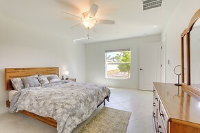 Bright Port Charlotte Home - 2 Mi to Beach!