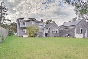 South Yarmouth Apartment Rental, 1 Mi to Beach!