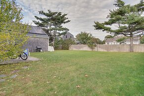 South Yarmouth Apartment Rental, 1 Mi to Beach!