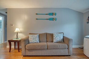 South Yarmouth Apartment Rental, 1 Mi to Beach!