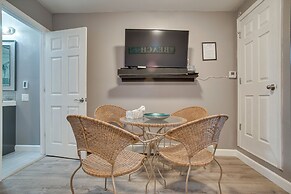 Cozy Cape Cod Apartment Rental in South Yarmouth!