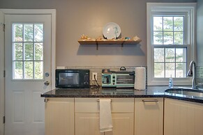 Cozy Cape Cod Apartment Rental in South Yarmouth!