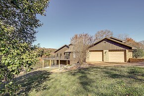 Lafollette Home: Community Pool & Mountain Views!