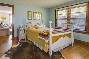 Pet-friendly Topton Home w/ Patio, Deck & Views!