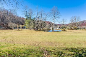 Pet-friendly Topton Home w/ Patio, Deck & Views!