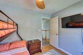 North Charleston Home Near Shopping & Dining!