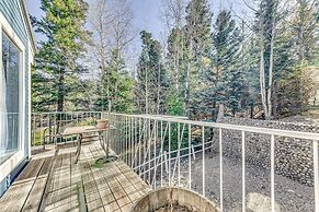 Cloudcroft Home w/ Fireplace Near Downtown!