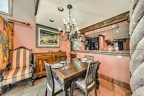 Cloudcroft Home w/ Fireplace Near Downtown!