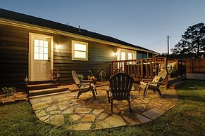 Updated Granbury Home in Historic District!