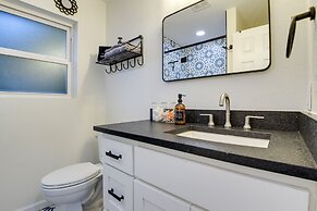 Updated Granbury Home in Historic District!