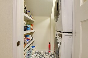 Updated Granbury Home in Historic District!