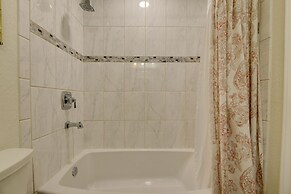 Updated Granbury Home in Historic District!