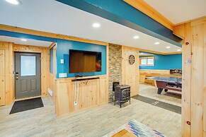 Hunter Mountain Home w/ Game Room: 1 Mi to Skiing!