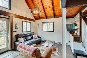 Hunter Mountain Home w/ Game Room: 1 Mi to Skiing!
