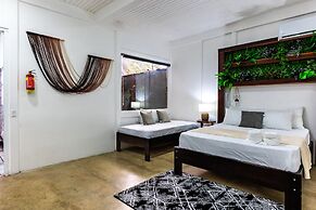 El Deseo Serendipity Hotel